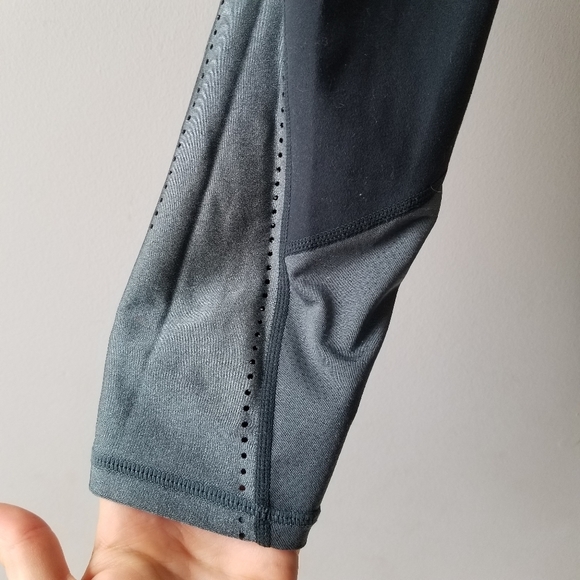 Fabletics Salar Statment Powerhold Green Shimmer Colorblock leggings - Picture 8 of 12